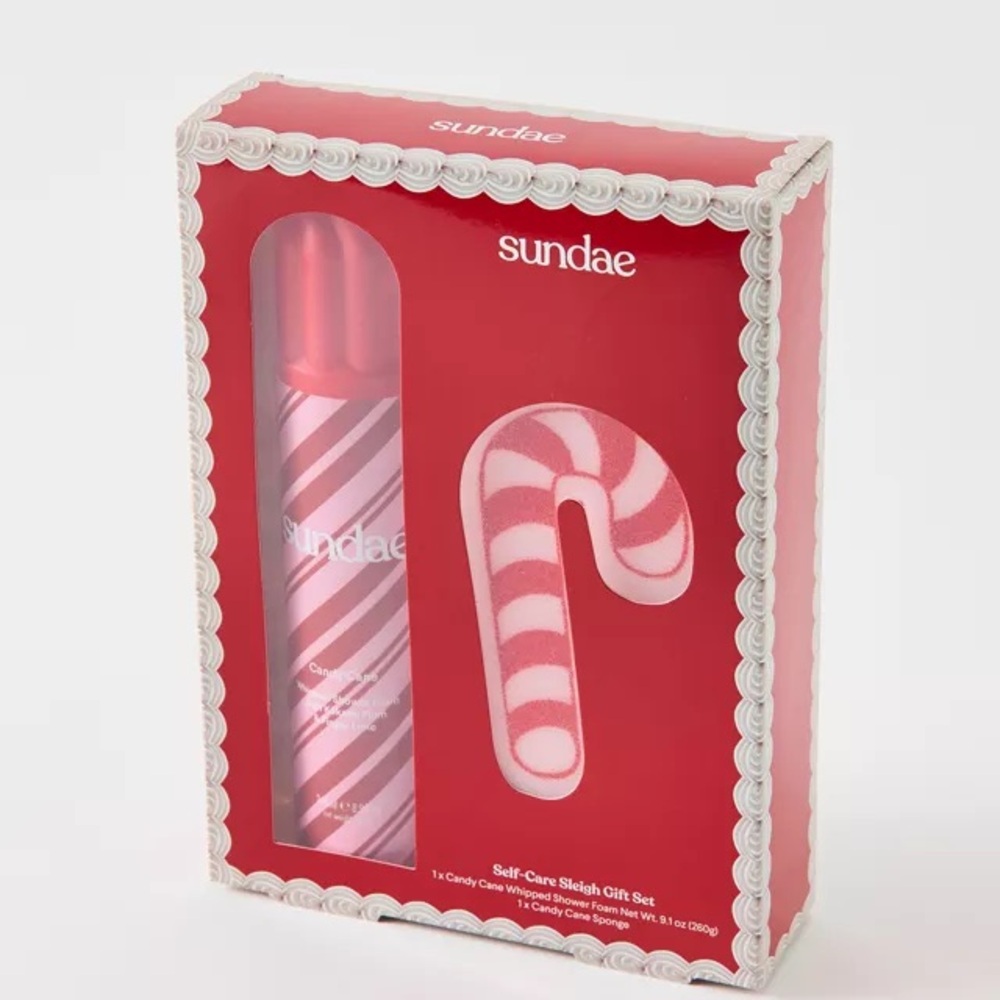 Sundae Self-Care Sleigh Whipped Shower Foam & Sponge Gift Set - Candy Cane Scent